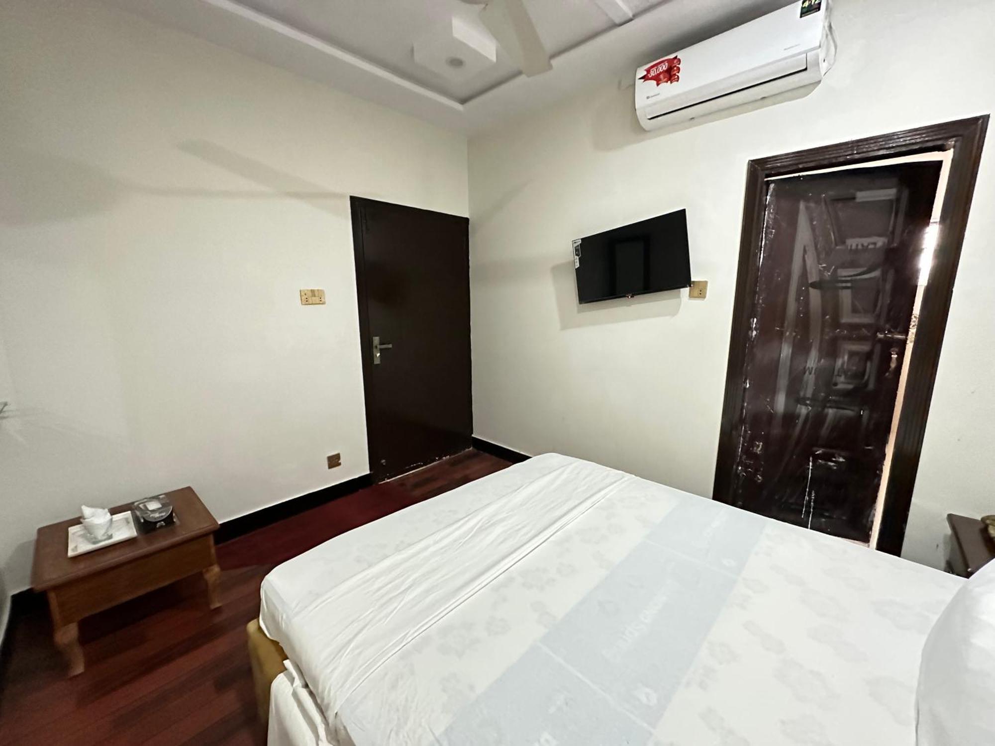 Decent Lodge Guest House Islamabad Extérieur photo
